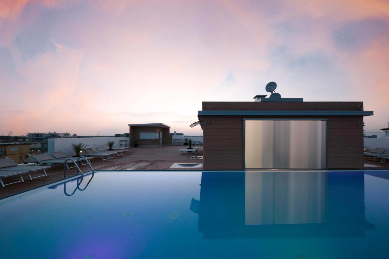 Hotel Monaco Caorle Esterno foto