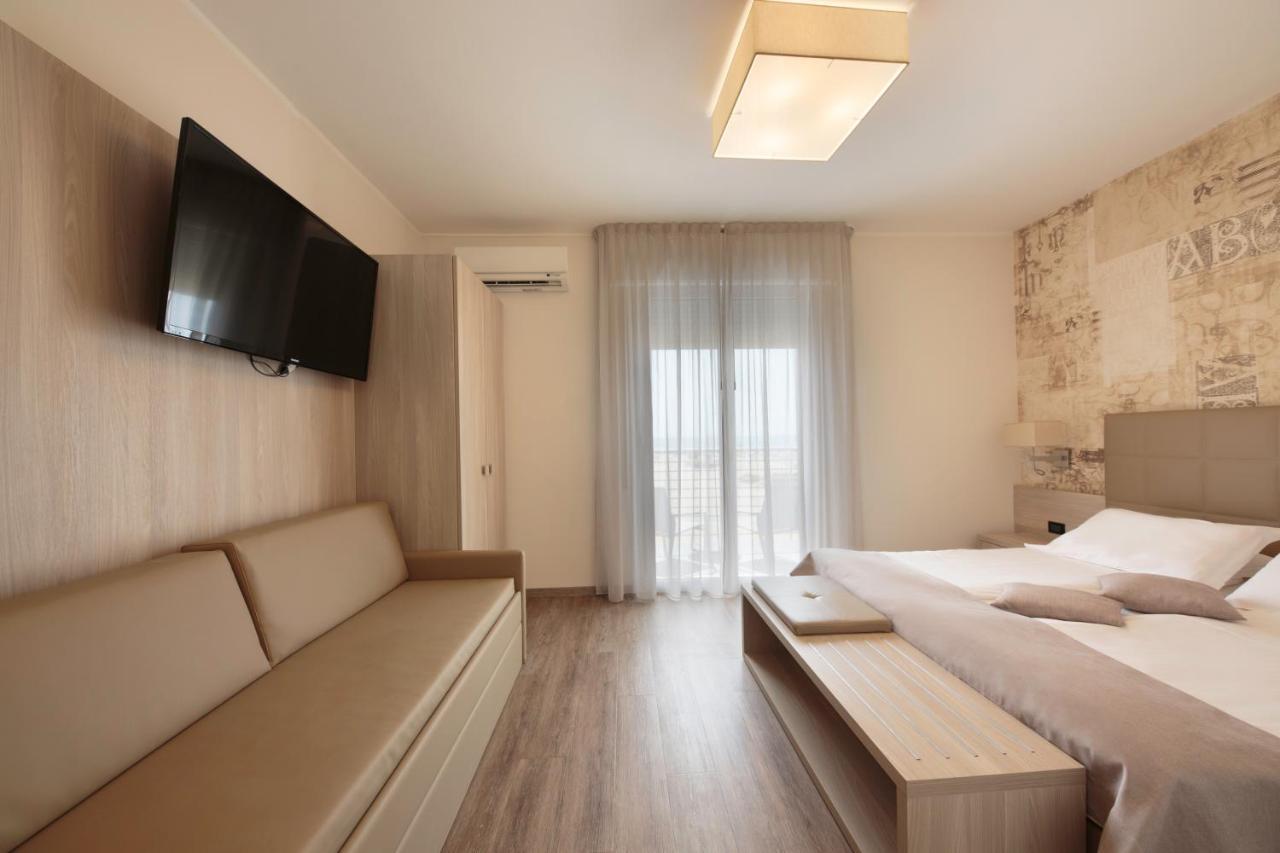 Hotel Monaco Caorle Esterno foto
