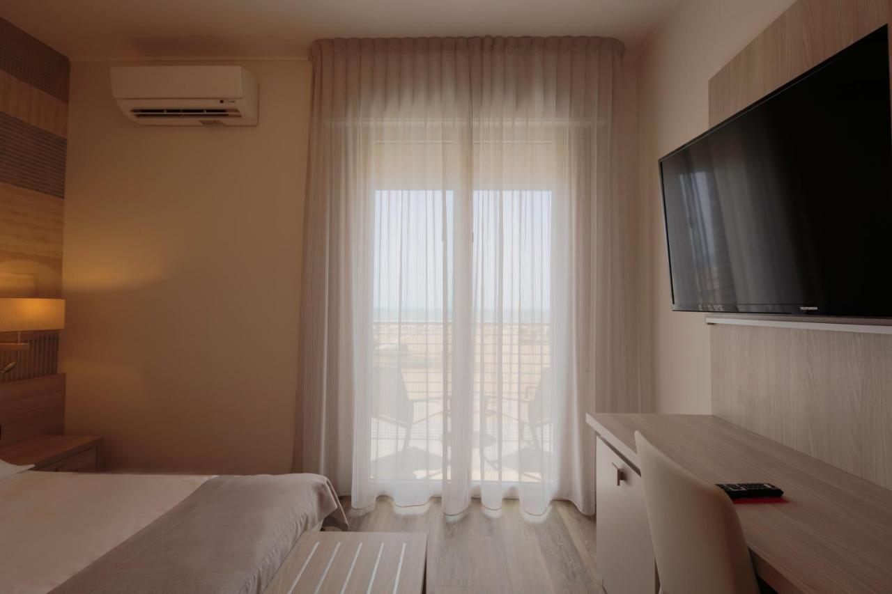 Hotel Monaco Caorle Esterno foto