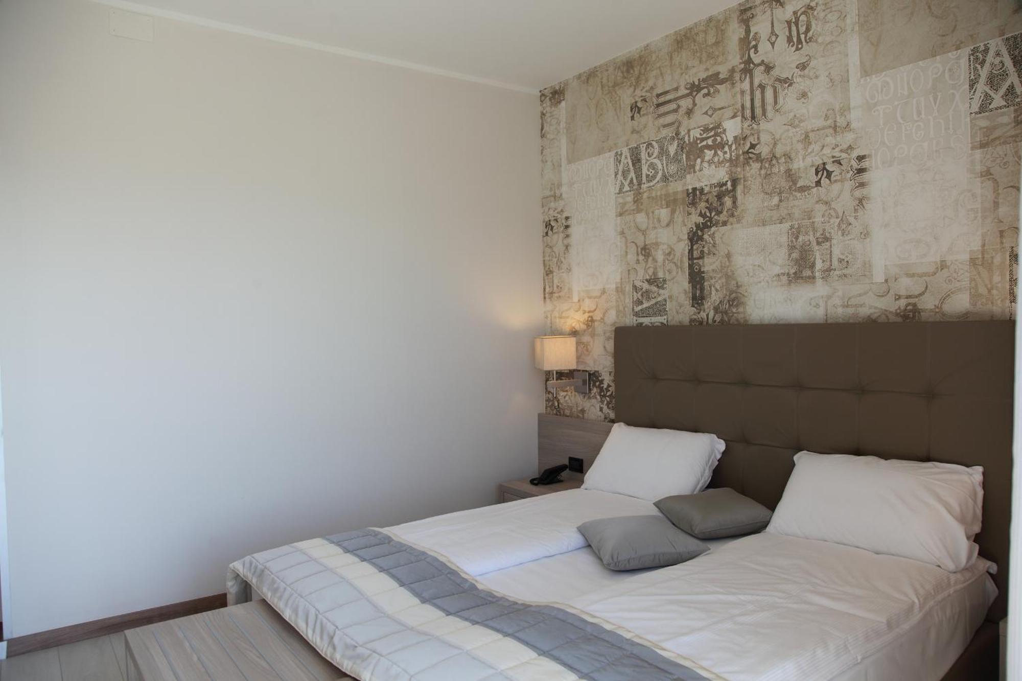 Hotel Monaco Caorle Camera foto